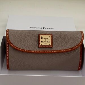 NET - Dooney & Bourke Taupe Pebble Grain Leather Continental Clutch/Wallet